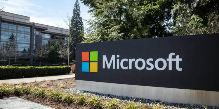 Microsoft Urges 700+ China Employees to Move Due to Tensions