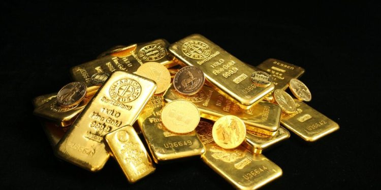 Gold and silver: gold returns to the weekly open price