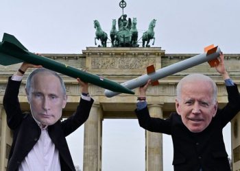 US must expand nuclear arsenal in face of Russia and China threat, warns top Obama defense adviser