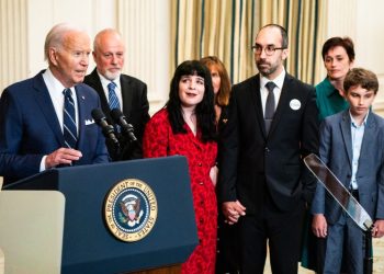 Biden, Trump exchange jabs as Russia prisoner swap turns political