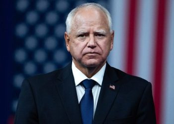 Walz unknown by 4 in 10 Americans, but favorability rating tops Vance: poll