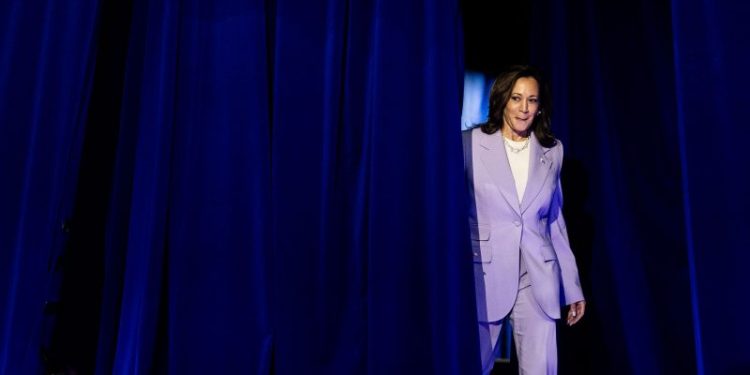 Harris backs ending taxes on tips, weeks after Trump made similar pledge