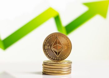 Ethereum is waiting for a breakthrough above the EMA 200