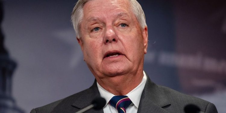 Graham urges Biden, Israel to take on Iran after hostages killed, calls Harris foreign policy ‘wrecking ball’