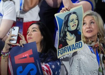 Harris campaign turns to former Obama advisers to help in White House bid