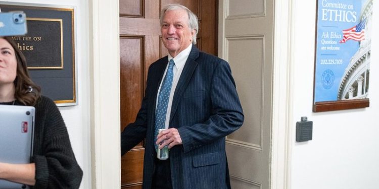 New bill would mandate gyms to carry equipment for Americans with disabilities