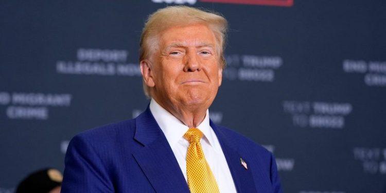 Trump meets with Italian PM Giorgia Meloni at his Mar-a-Lago resort