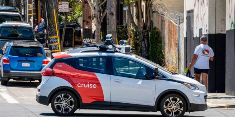 GM cuts 50% of Cruise staff after ending robotaxi business