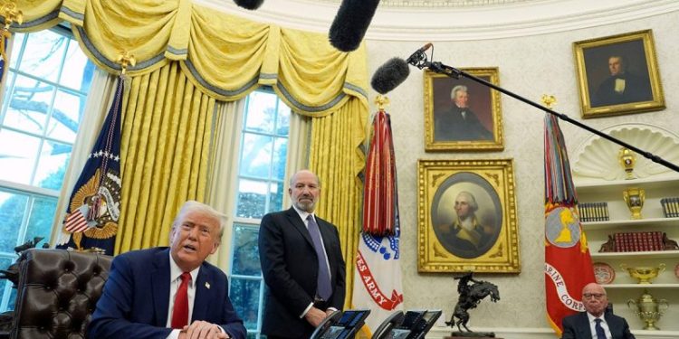 FBI agents group tells Congress to take urgent action to protect against politicization