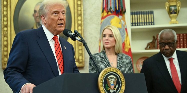 Republicans demand Trump cut American legal association out of nominee process