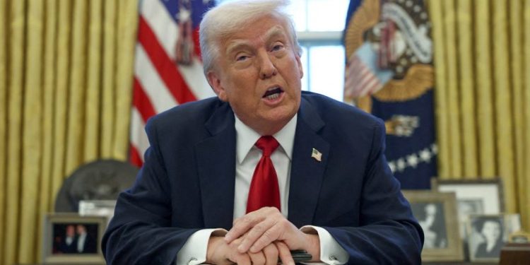 Trump quips he’d ‘love’ to run against Obama in hypothetical third-term presidency