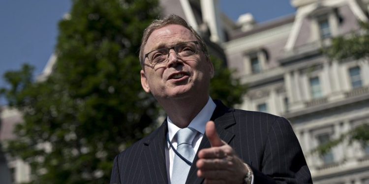 Kevin Hassett doubles down on Trump tariffs, says dozens of countries are asking to negotiate