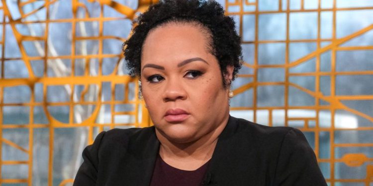 White House shuts down reporter’s ‘ridiculous’ challenge of White South African farmer deaths