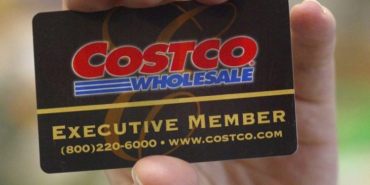 TSA tells Americans their Costco cards won’t fly at airport security despite love for hot dogs