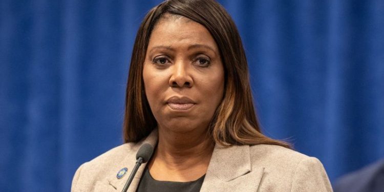 As Trump gives DOJ marching orders, a clear double standard emerges