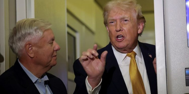 Lindsey Graham says Trump backs Russia sanctions bill