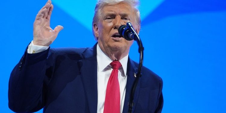 Poll shows which party has the edge ahead of midterm elections for Congress